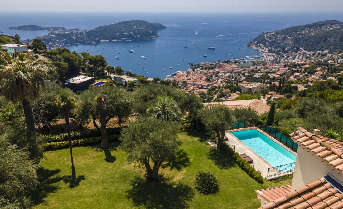 Villefranche-sur-Mer – Villa aux influences hispaniques avec vue mer