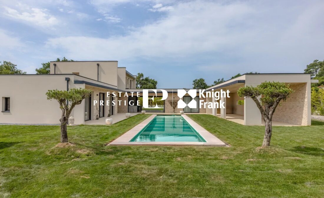 LA BREDE – Contemporary villa