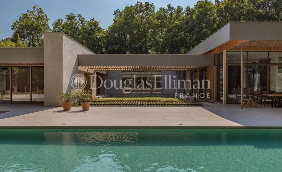 БОРДЕО – Современная вилла в 30 минутах от центра