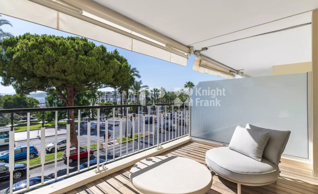 CANNES CROISETTE – Превосходные 3-комнатные апартаменты с видом на море