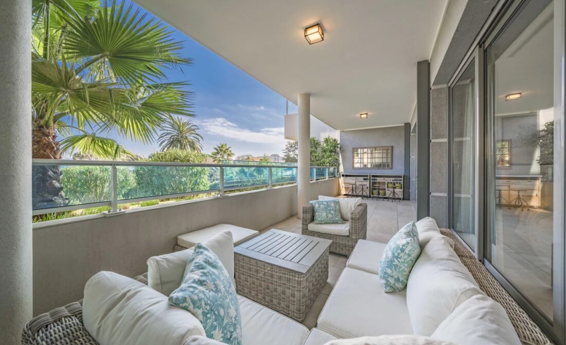 CAP D’ANTIBES – Appartement 3 pièces avec vue sur la mer