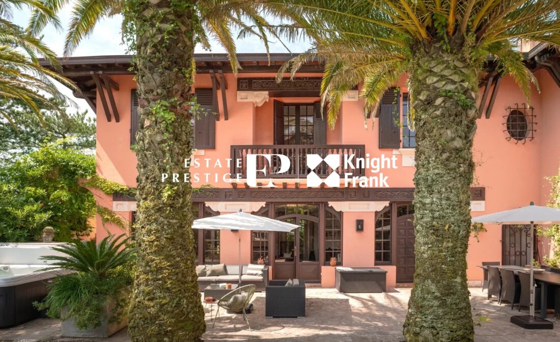 ANGLET CHIBERTA – Charming house with pool near golf course and beaches