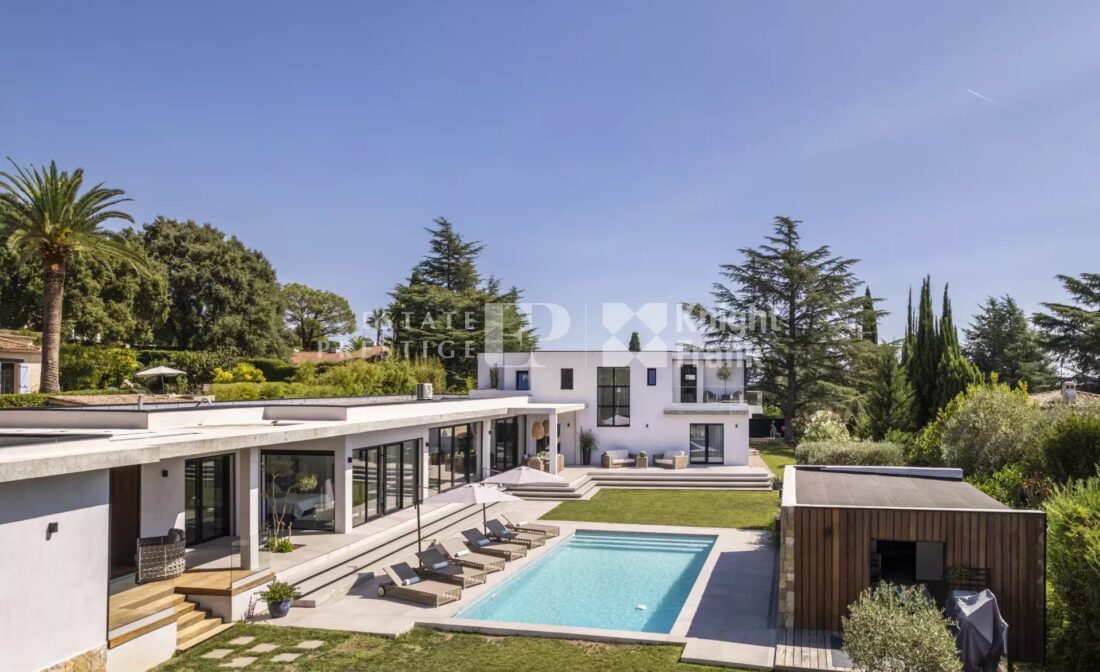 NEAR VALBONNE : Newly Built luxury Villa with a pool and guesthouse