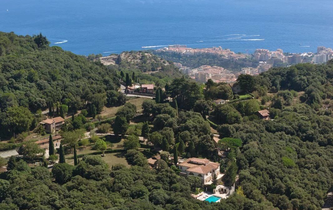 LA TURBIE – Auction Sale – An exceptional estate combining elegance and privacy, perfectly positioned above Monaco