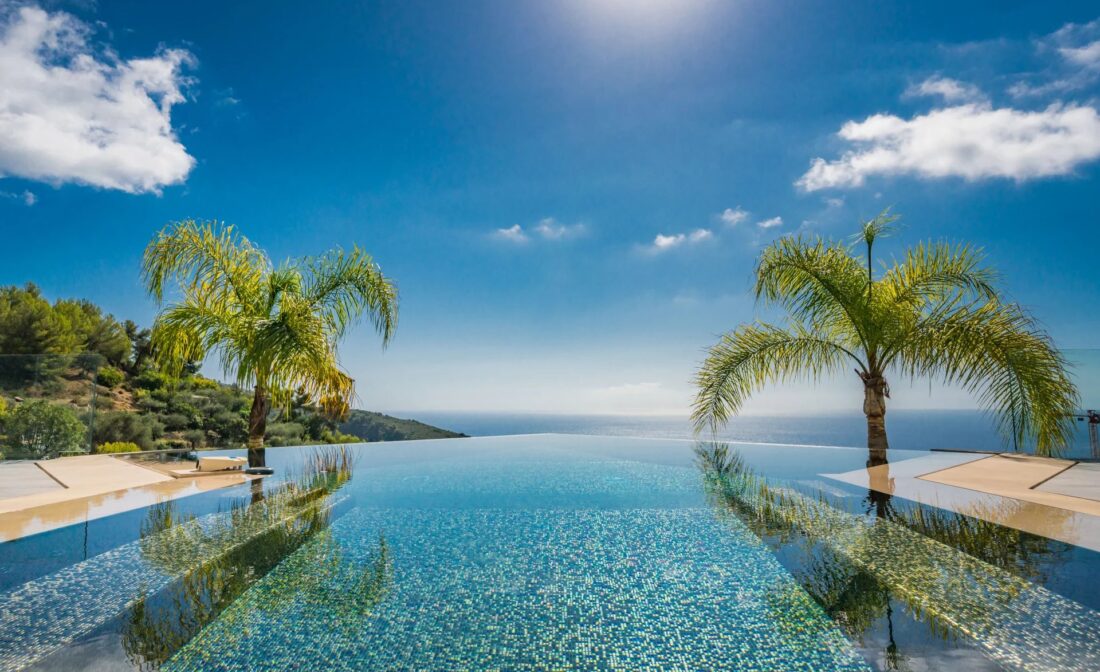 EZE – Luxurious contemporary villa with panoramic seaview