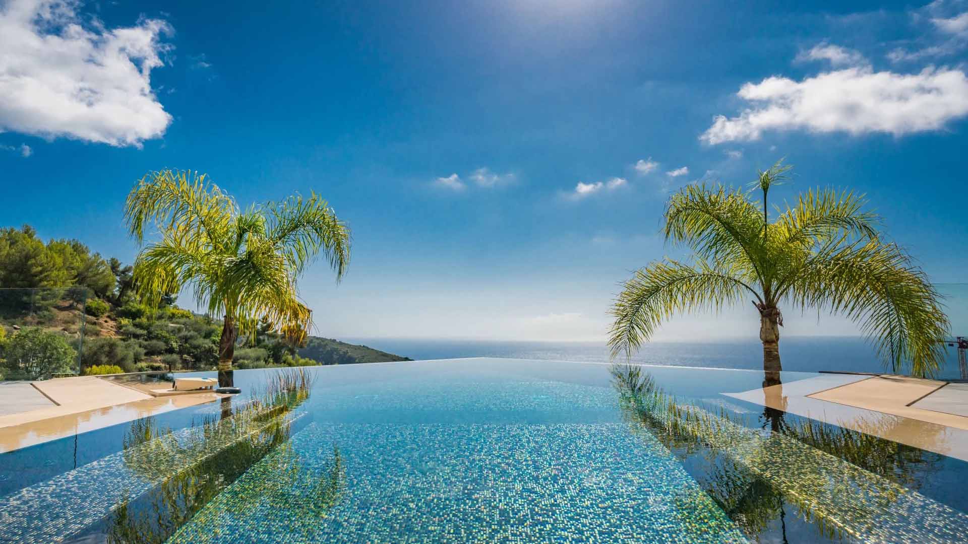 Contemporary Architecture: The Art of Modern Living