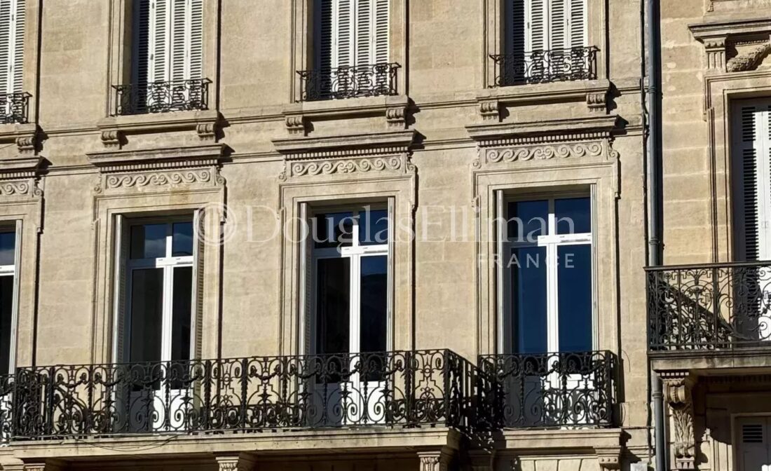 BORDEAUX JARDIN PUBLIC – Superbe appartement ou bureaux avec jardin