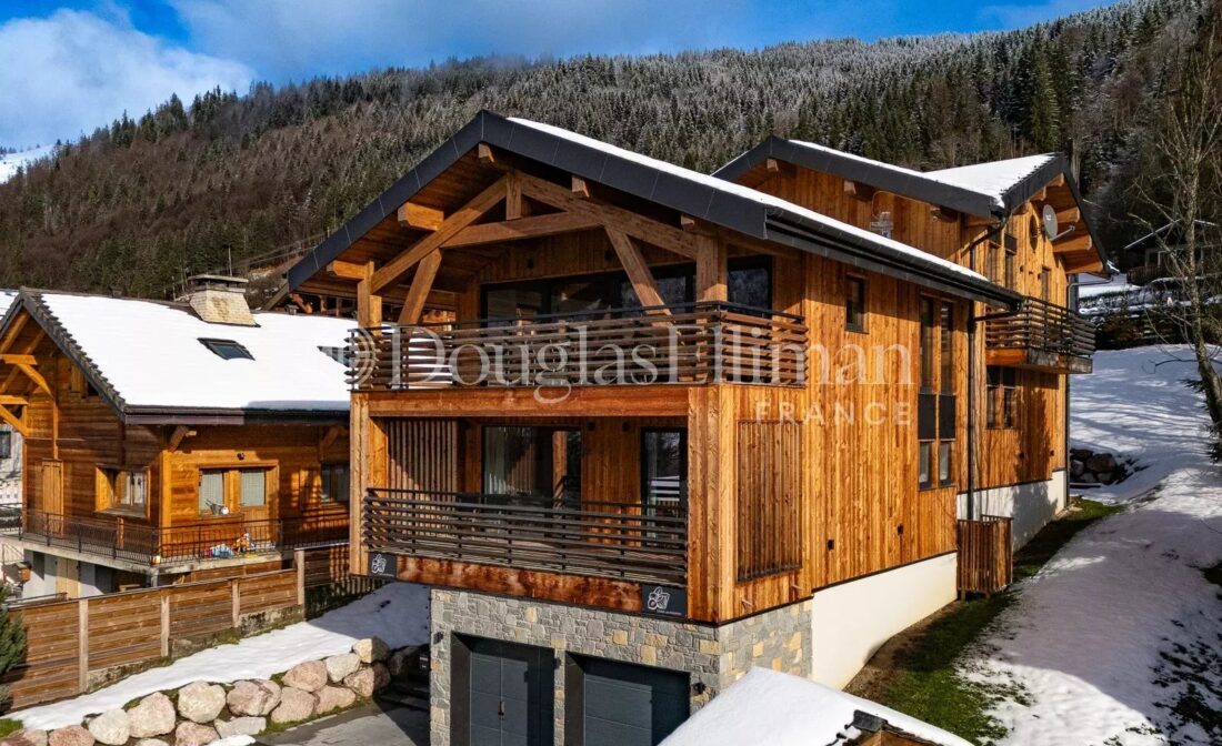 MORZINE – Superbe chalet de 6 chambres récemment achevé à Montriond
