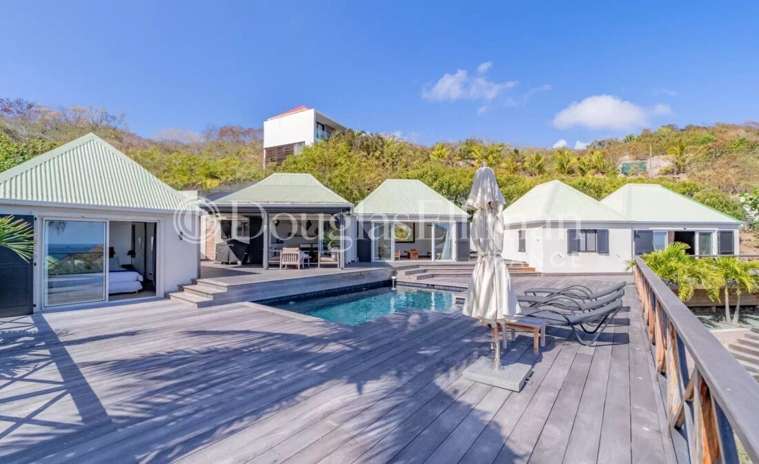 SAINT-BARTH – Propriété à Petit Cul de Sac avec vue mer