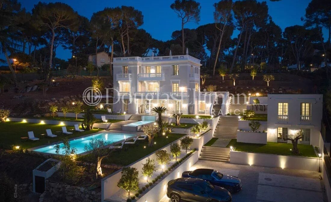 CAP D’ANTIBES – Demeure Belle Époque des Années 1920