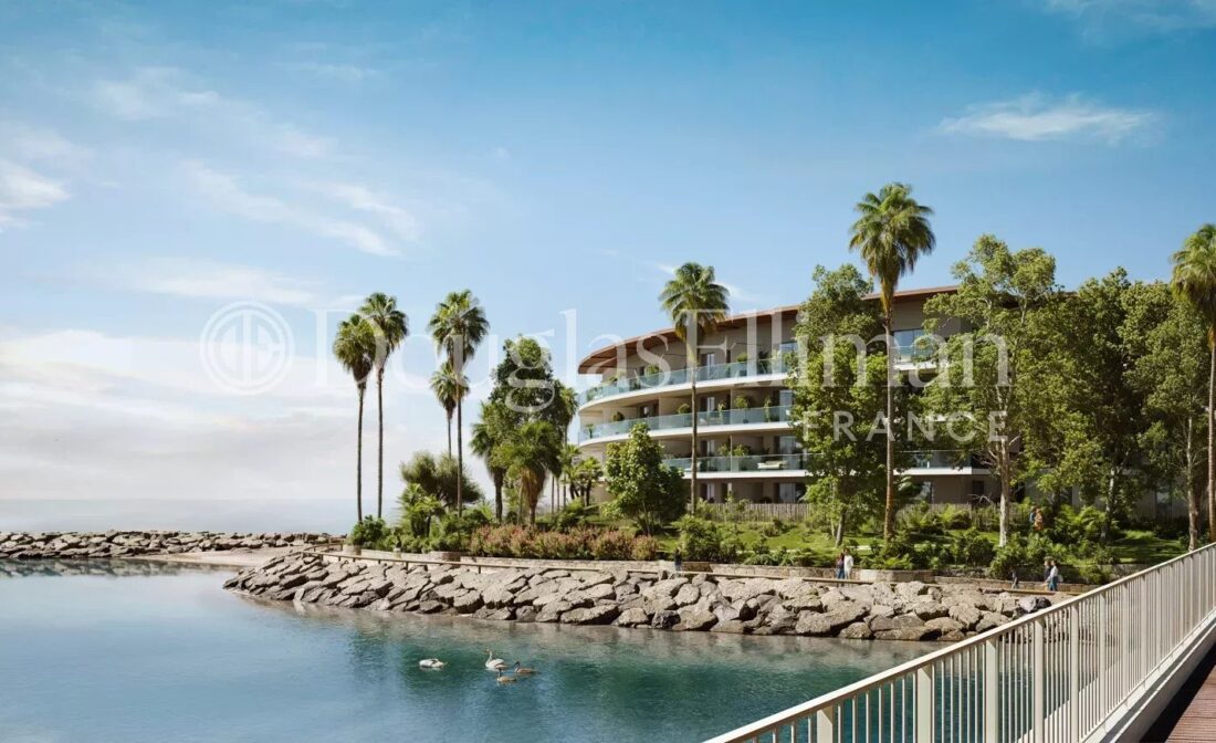 VILLENEUVE LOUBET – Exceptional 3-bedroom apartment with sea view