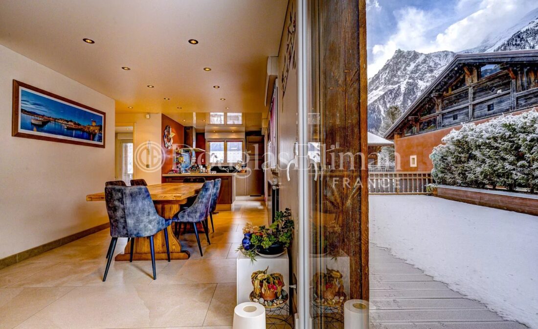 LES HOUCHES – Chalet de 3 chambres avec appartement indépendant d’une chambre